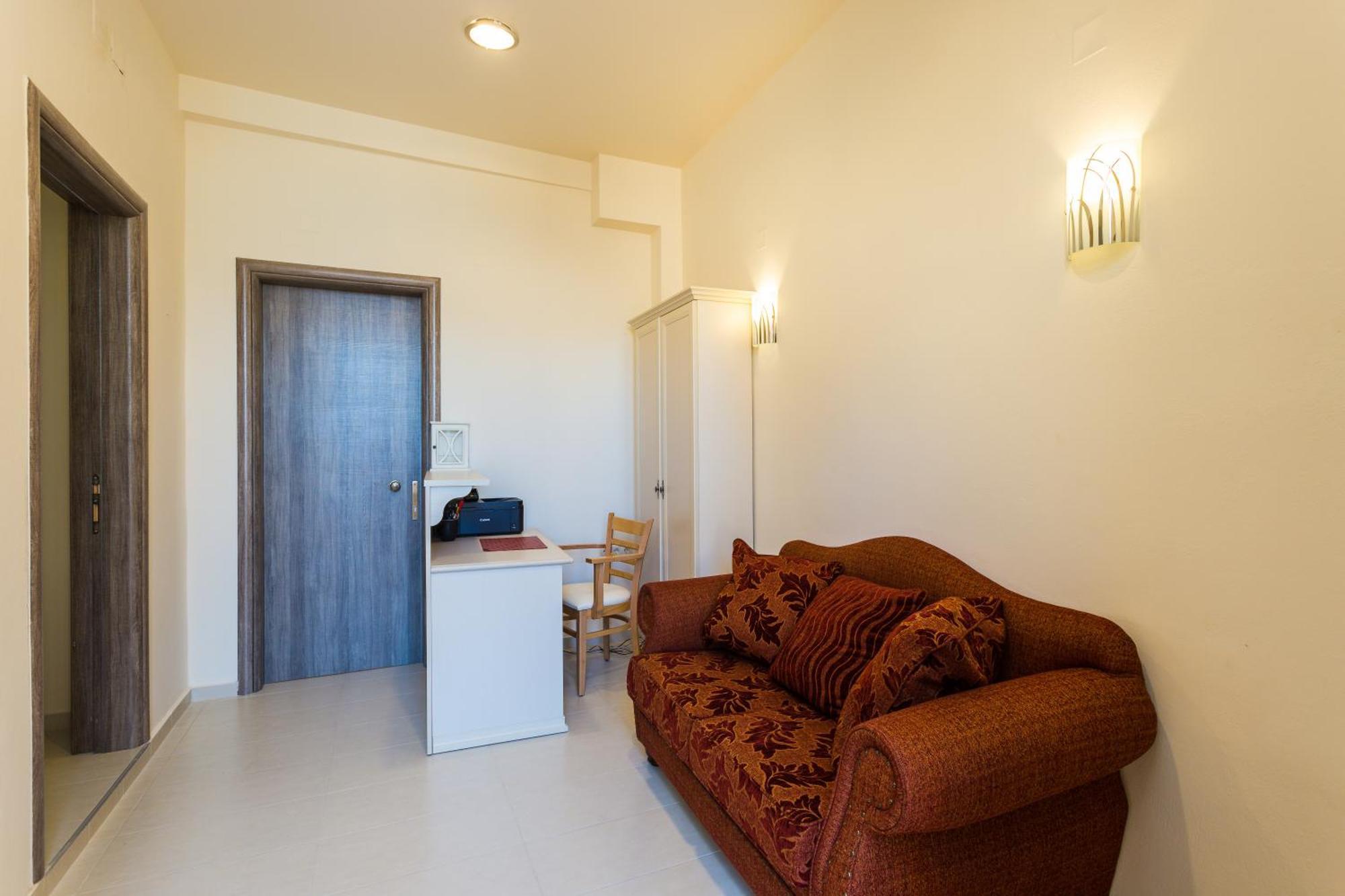 Polyxenia Suites Rethymno  Ngoại thất bức ảnh