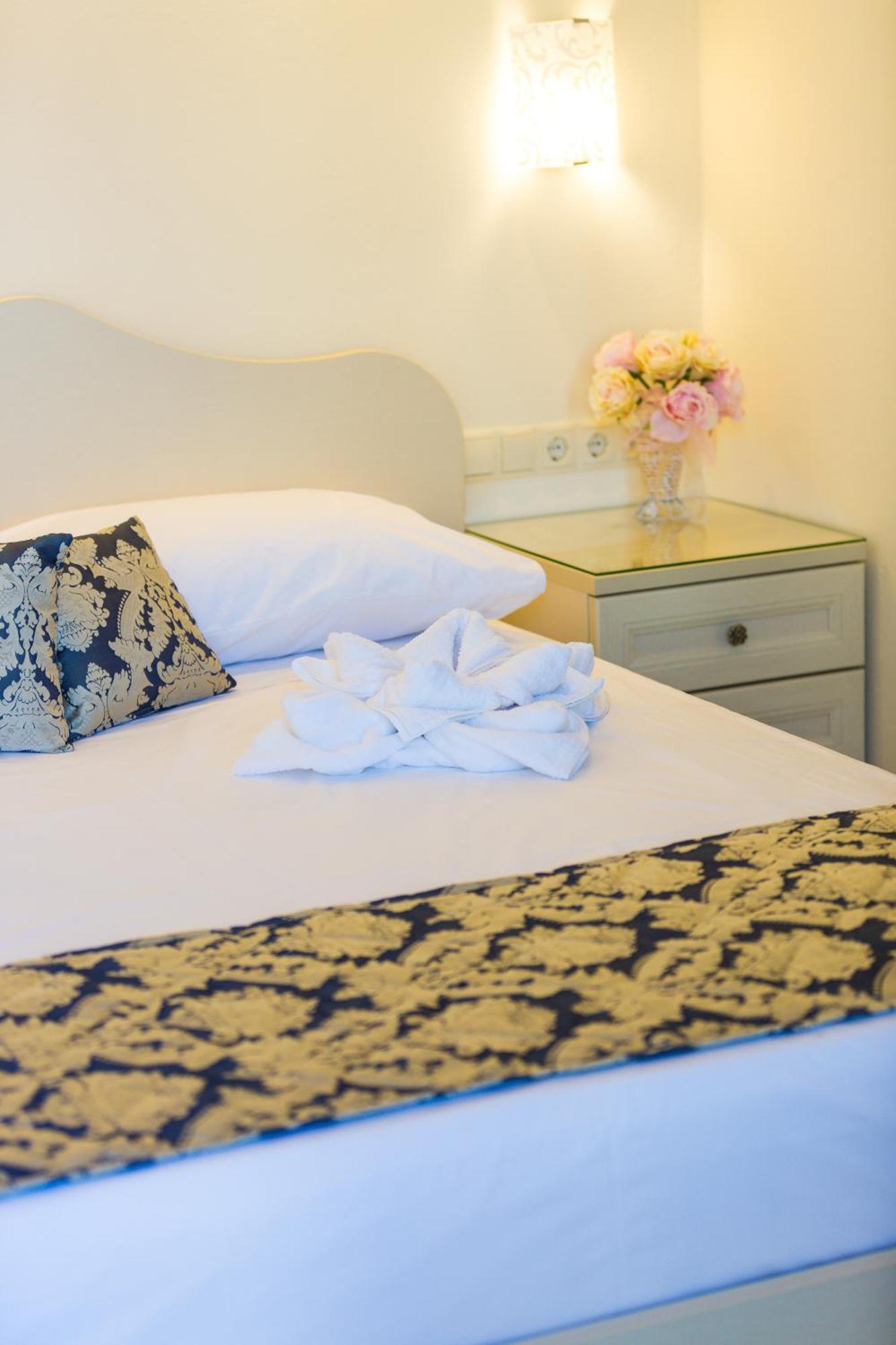 Polyxenia Suites Rethymno  Ngoại thất bức ảnh