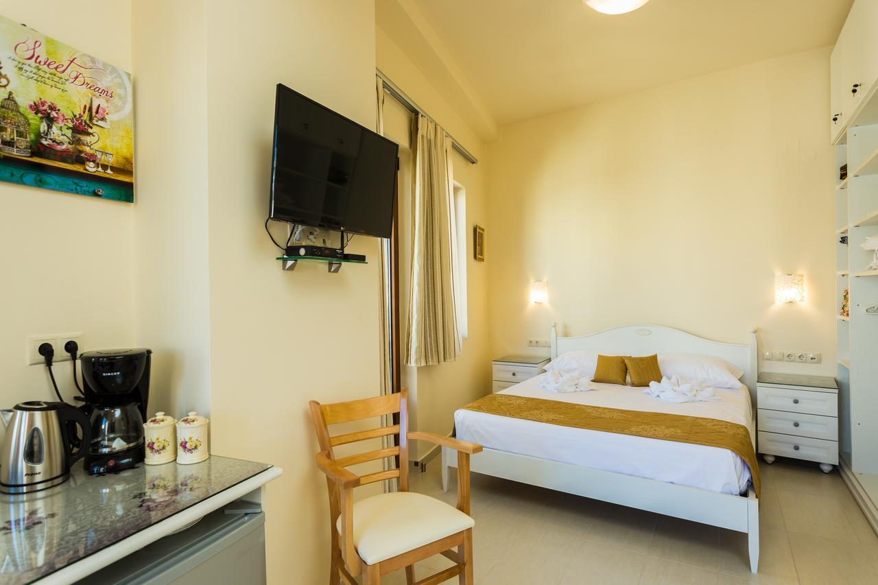 Polyxenia Suites Rethymno  Ngoại thất bức ảnh